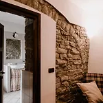 Altalanga Holidays House 公寓