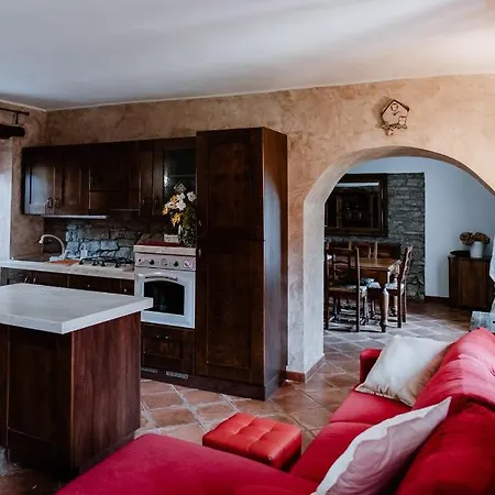 Altalanga Holidays House *