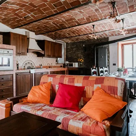 Altalanga Holidays House Apartment Cossano Belbo