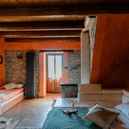 Altalanga Holidays House