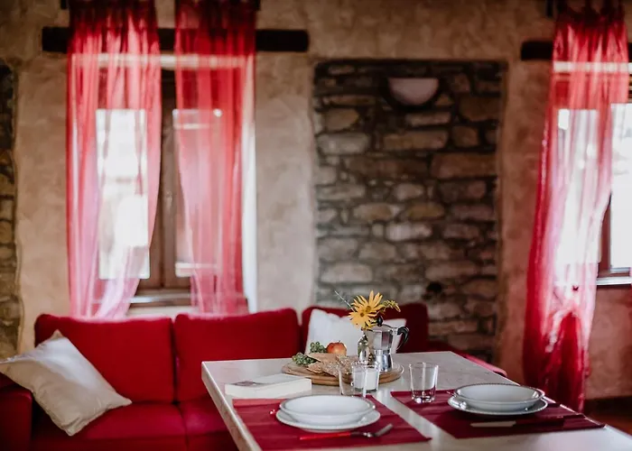 Altalanga Holidays House